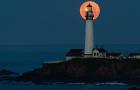 pigeon point lighthouse fool moon
